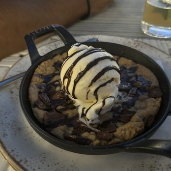 Champions Bar & Grill - Cookie Skillet - New American Near Me - Miami, Florida