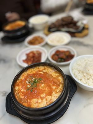 Ho Soon Yi Restaurant by null