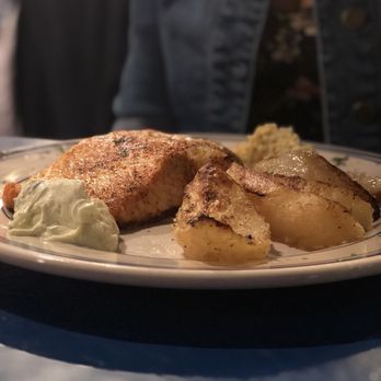 Pithari Taverna - Greek Near Me - Highland Park, New Jersey Pithari Taverna - Greek Near Me - Highland Park, New Jersey