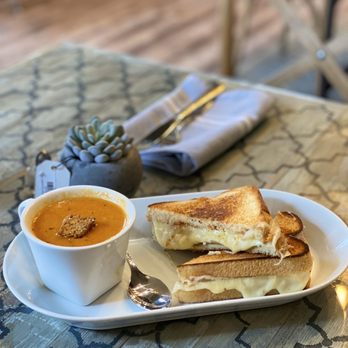 The BiG Cafe - Tomato Basil and Grill Chesse - Cafes Near Me - Georgetown, Texas The BiG Cafe - Tomato Basil and Grill Chesse - Cafes Near Me - Georgetown, Texas