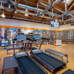 Road Runner Sports - Perfect Fit Zone treadmills