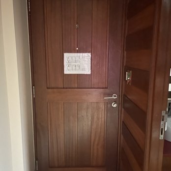 Dream Inn PR - Door and entrance to restroom - Hotels Near Me - San Juan, Puerto Rico