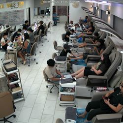 Royal Nails Spa