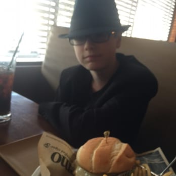 Mash'D - My son thinks he's going to finish this burger - New American Near Me - Frisco, Texas