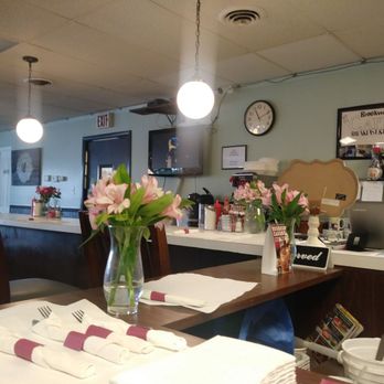 Brookwood Cafe - Interior counter - Delis Near Me - Hamilton Township, New Jersey