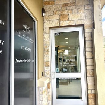 Austin Elite Smiles - Outside view - Cosmetic Dentists Near Me - Austin, Texas Austin Elite Smiles - Outside view - Cosmetic Dentists Near Me - Austin, Texas
