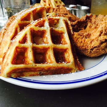 Sweet Chick - Sweet Chick vegetarian chicken and rosemary and mushroom waffle (Not vegan, not gluten free) - Southern Near Me - Brooklyn, New York Sweet Chick - Sweet Chick vegetarian chicken and rosemary and mushroom waffle (Not vegan, not gluten free) - Southern Near Me - Brooklyn, New York
