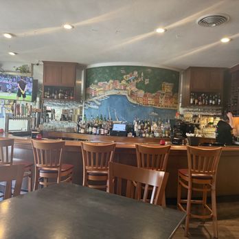 Filippi's Pizza Grotto - Bar area - Italian Near Me - Napa, California Filippi's Pizza Grotto - Bar area - Italian Near Me - Napa, California