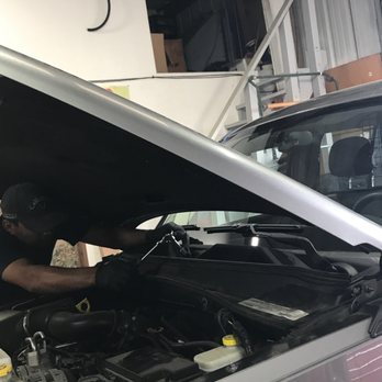 Delta Auto Glass - Efficiently screwing back my windshield wipers back into place. Gilmar works fast! - Auto Glass Services Near Me - Pittsburg, California Delta Auto Glass - Efficiently screwing back my windshield wipers back into place. Gilmar works fast! - Auto Glass Services Near Me - Pittsburg, California