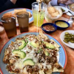 El Jardin Restaurant - Nachos con carne