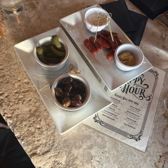 The Corner - Cocktail Bars Near Me - Miami, Florida