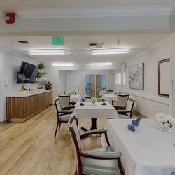 Alhambra Post Acute - Activities & dinning