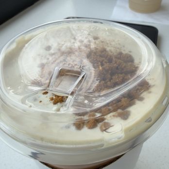 Chá Lab - Cookie butter milk tea - Bubble Tea Near Me - Buffalo, New York