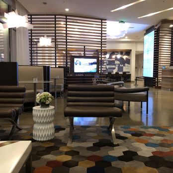 Courtyard by Marriott Santa Monica - Lobby - Hotels Near Me - Santa Monica, California