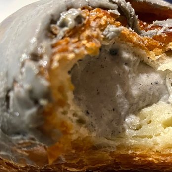 Nana's Green Tea - Seasame croissant - Desserts Near Me - Bellevue, Washington