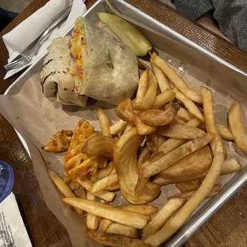 Narrow Bridge - Santa Fe wrap - good but will try something else next time. - Brewpubs Near Me - Green Bay, Wisconsin