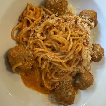 Mangia Bene Restaurant - Spaghetti con Polpette Di Carne $17.95 - Italian Near Me - Martinez, California