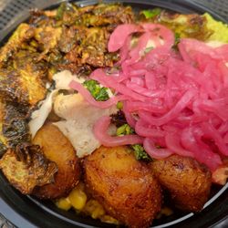 El Pollo Guapo - Almost Legal Bowl w/Brussel Sprouts
