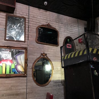 Stella's Lounge - Aesthetic! - Burgers Near Me - Grand Rapids, Michigan