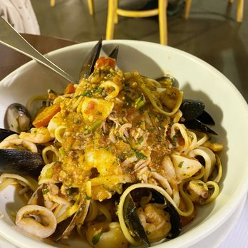 Eatalian - Frutti di Mare Pizza - Italian Near Me - Gardena, California