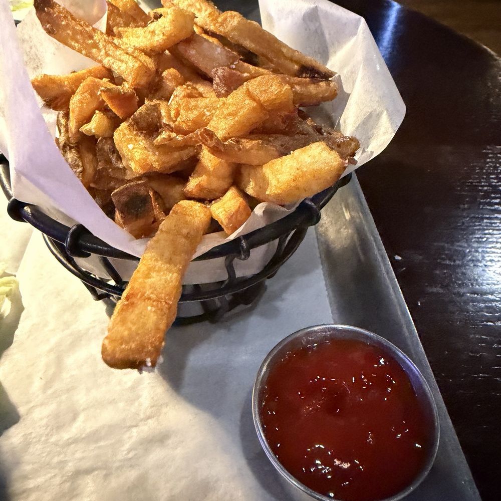 Whiskey Bend - Amazing beef tallow fries - Gastropubs Near Me - St. Charles, Illinois Whiskey Bend - Amazing beef tallow fries - Gastropubs Near Me - St. Charles, Illinois