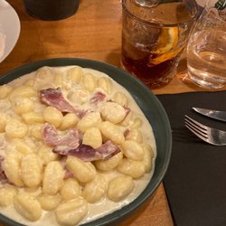 Osteria Pizzeria da Bartolo - Gnocchi and martini rosso