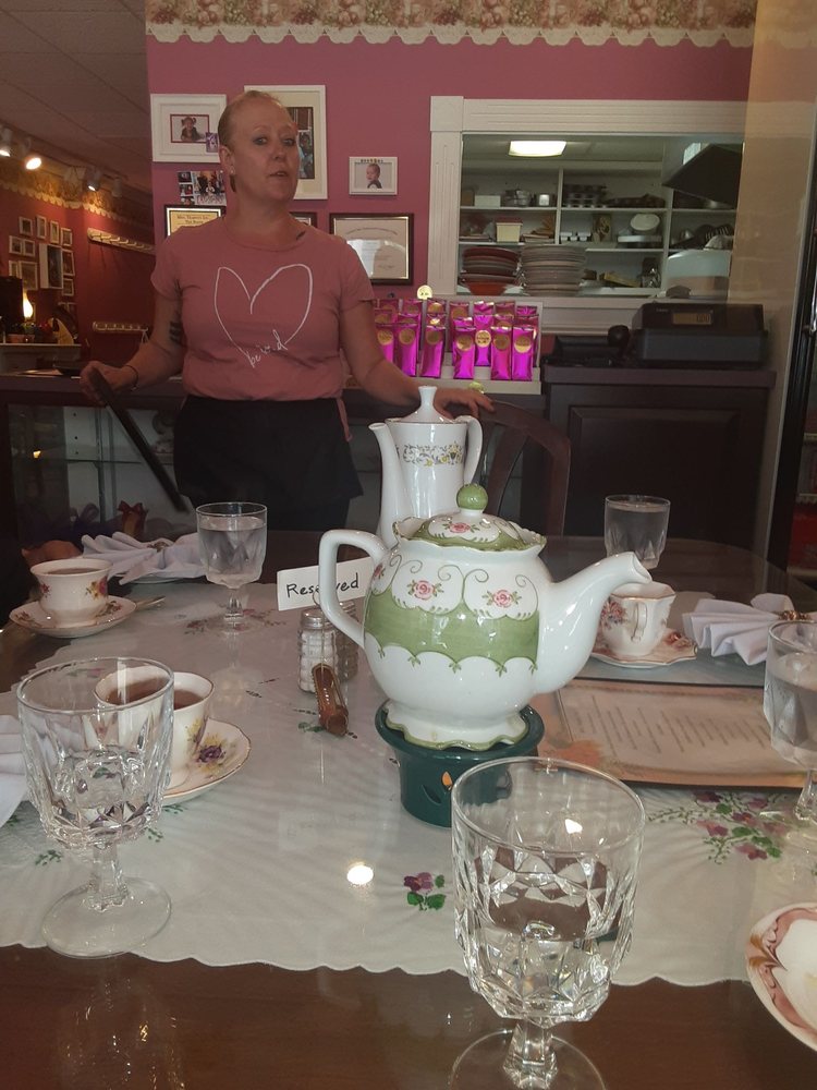 MRS TEAPOTS 20 Reviews Tea Rooms 339 Fairfield Ave, Bellevue, KY