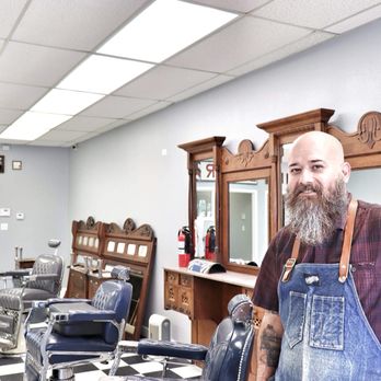 Skinny's Barber Shop - Skinny's old school barber shop! Your barber shop is here! - Barbers Near Me - Austin, Texas Skinny's Barber Shop - Skinny's old school barber shop! Your barber shop is here! - Barbers Near Me - Austin, Texas