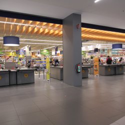 Esclat - good sized supermarket