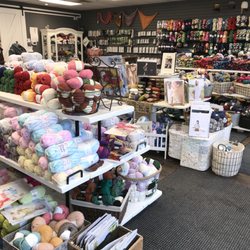 Knit2 Yarns