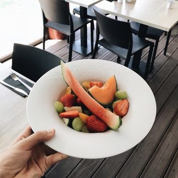 Restaurant l'Écluse - Salade de fruits frais - French Near Me - Pégomas, 06