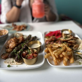 Lira Beirut Eatery - Chicken shawarma and crispy fries - Mediterranean Near Me - Miami, Florida