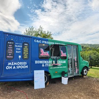Stribling Orchard - Fruits & Veggies Near Me - Markham, Virginia