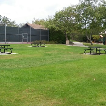 Alta Laguna Park - Picnic tables - Hiking Near Me - Laguna Beach, California