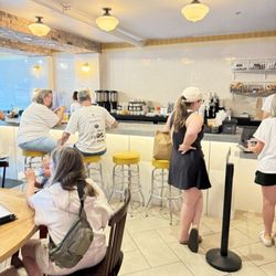 Mensch's Deli - Pick up counter for coffee and seating at the coffee bar