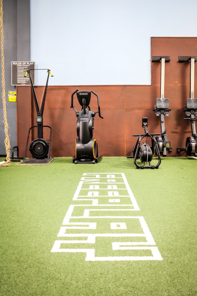 GOLD’S GYM Updated September 2024 39 Photos & 21 Reviews 4346 S