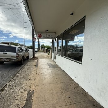 Gulick Delicatessen - Outside - Japanese Near Me - Honolulu, Hawaii