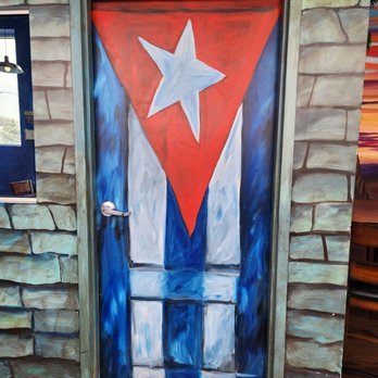 Bia's Cafe Marianao - Cuban Near Me - Chicago, Illinois