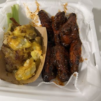 The Red Bird Deli - Spicy barbecue wings and cheesy potatoes - Delis Near Me - Covington, Kentucky The Red Bird Deli - Spicy barbecue wings and cheesy potatoes - Delis Near Me - Covington, Kentucky