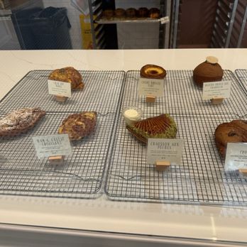 La Maison by Cafe Dear Leon - Assortment of the day - Coffee & Tea Near Me - Baltimore, Maryland