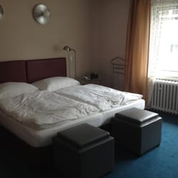 Hotel Erbprinzenhof - Big airy room