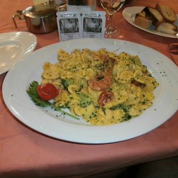 Capri - Orecchiette Gamberi & Broccoli!! - Pizza Near Me - Bologna, BO