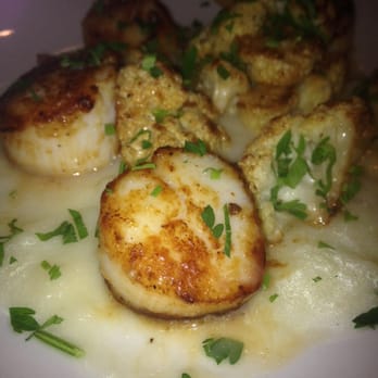 Artu - Scallops and cauliflower delish - Italian Near Me - Boston, Massachusetts