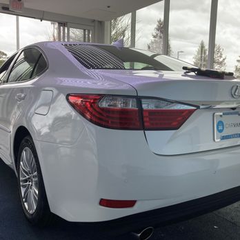 Carvana Jacksonville - Bumper color doesn't match the quarter panel. - Car Dealers Near Me - Jacksonville, Florida