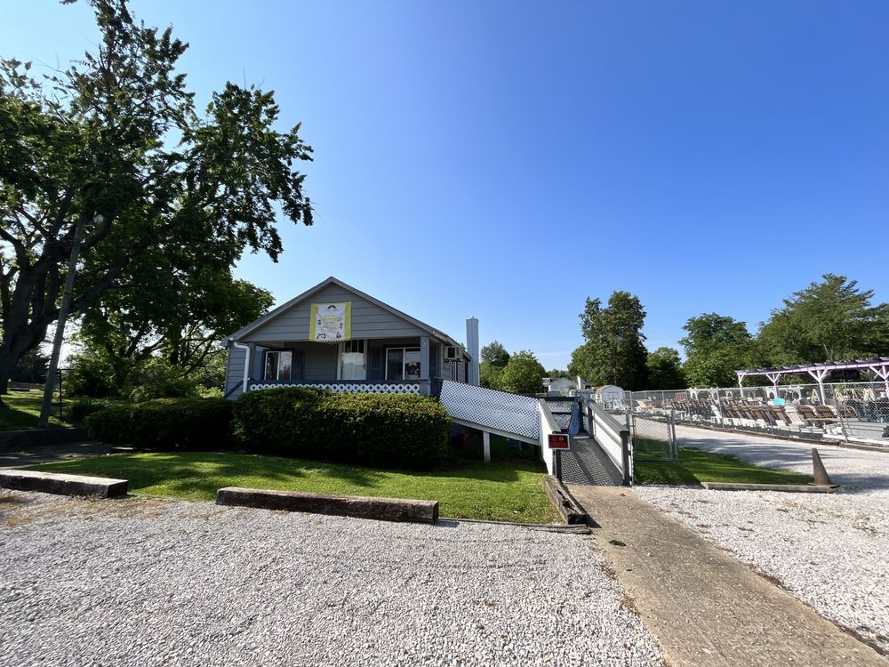 Starlight Childcare - childcare center in Evansville, IN