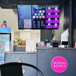Blossom Bowls - West Knoxville