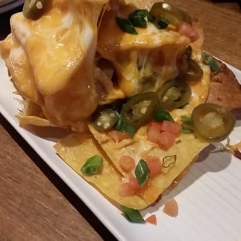 Moxies Bayers Lake Restaurant - Mediocre nachos that costs $16 after tax - Canadian (New) Near Me - Halifax, Nova Scotia Moxies Bayers Lake Restaurant - Mediocre nachos that costs $16 after tax - Canadian (New) Near Me - Halifax, Nova Scotia