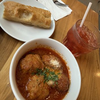 Due' Cucina - Totem Lake - Meatballs - Italian Near Me - Kirkland, Washington Due' Cucina - Totem Lake - Meatballs - Italian Near Me - Kirkland, Washington