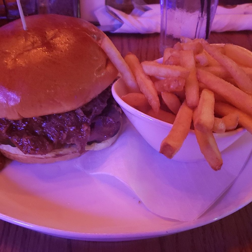 The Best 10 Restaurants near Algonquin Commons in Algonquin, IL Yelp