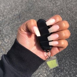 Full set of acrylic nails, gel.